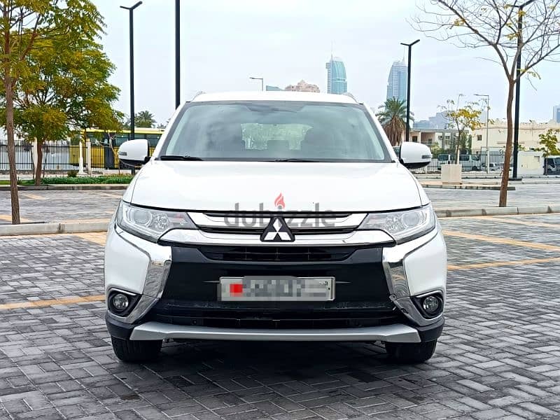 Mitsubishi Outlander 2016 2.4L 4WD MID Option 7 Seater SUV FOR Sale 2