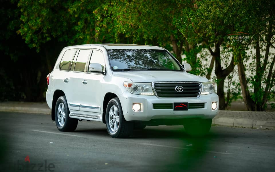 TOYOTA LAND CRUISER 2012 | EXCELLENT CONDITION | WHITE | REDUCED PRICE 1