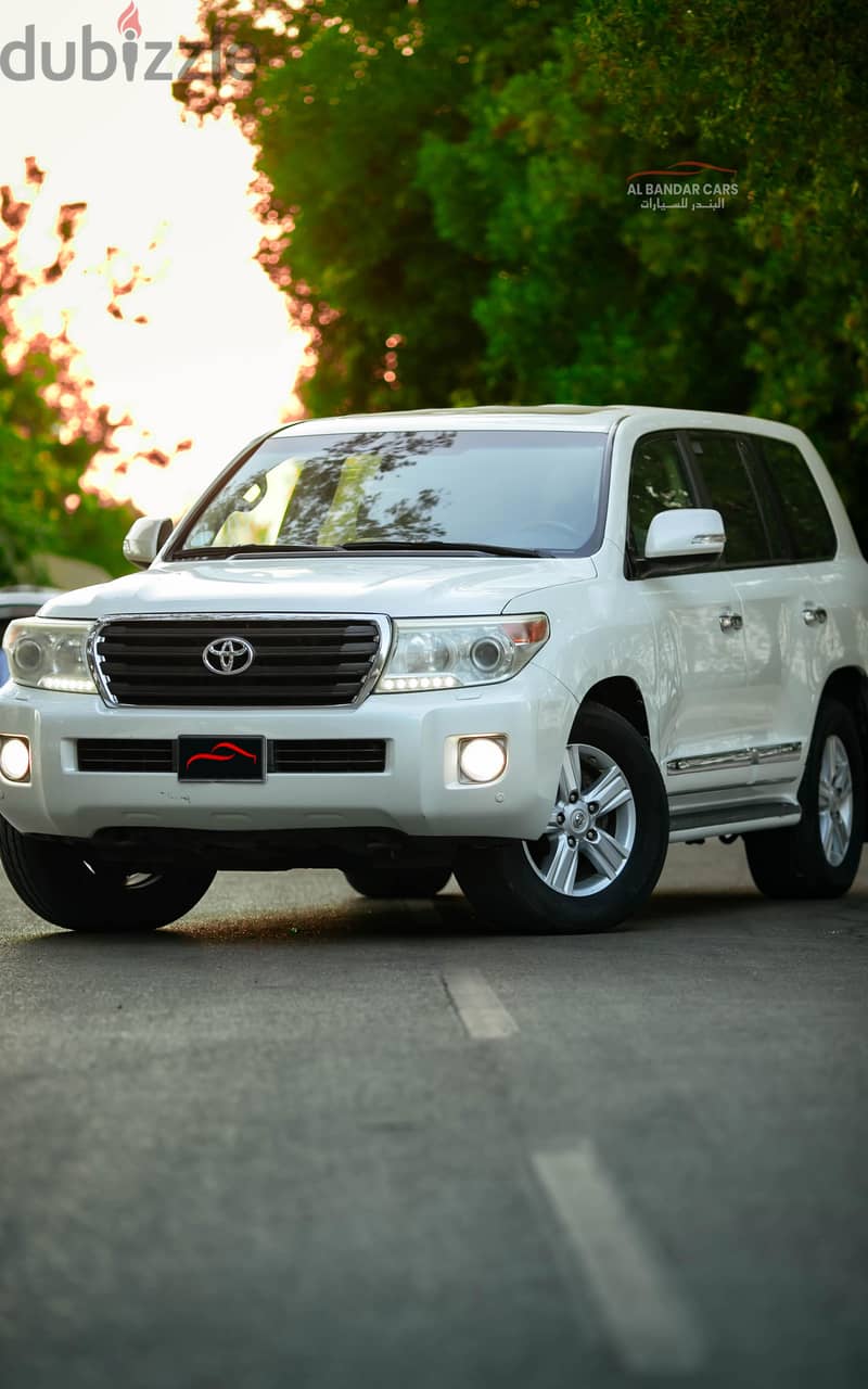 TOYOTA LAND CRUISER 2012 | EXCELLENT CONDITION | WHITE | REDUCED PRICE 5