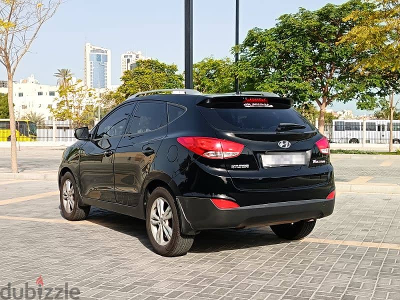 Hyundai Tucson 2013 FULL OPTION SINGLE OWNED GOOD CONDITION FOR SALE 4