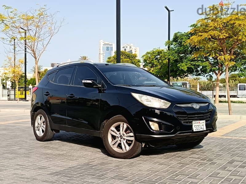 Hyundai Tucson 2013 FULL OPTION SINGLE OWNED GOOD CONDITION FOR SALE 5