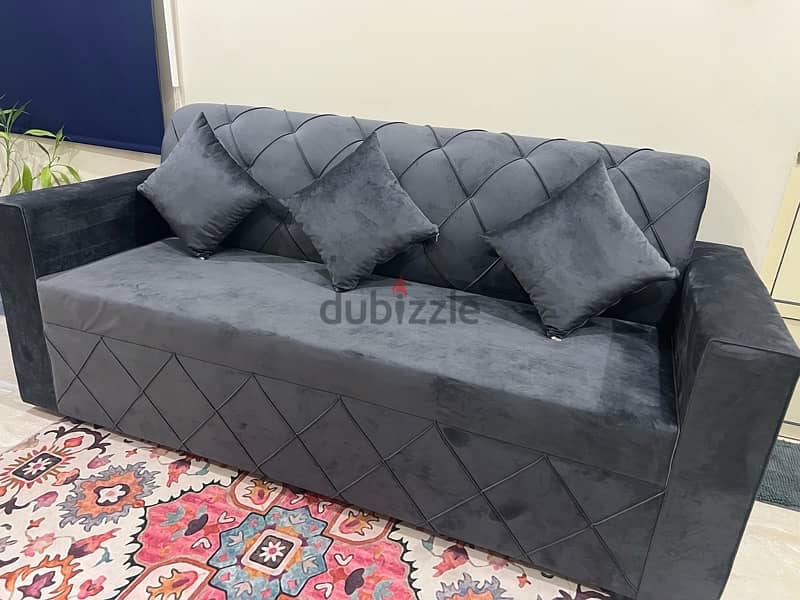 Exellent condition 3 seater sofa for sale new condition 2