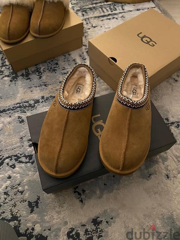 UGG Tasman Slipper “Chestnut” (MALE - Size 8) 0