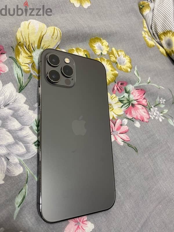 IPHONE 12 PRO 128GB 90% BATTERY WITH ALL ACCESSORIES 1