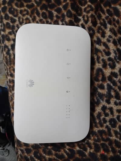 Huawei 4Gplus router for sale in good new one with box and charger