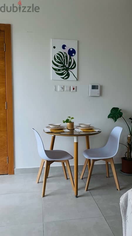 Dining table with 3 chairs 0