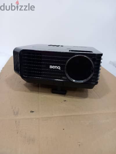 Benq MP612 Projector with Bag and Cable