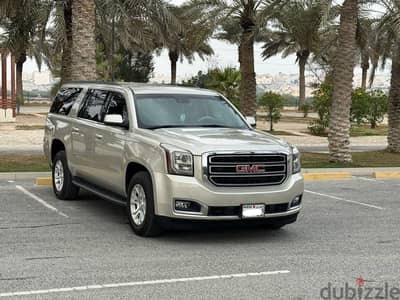 GMC Yukon XL 2015 Gold