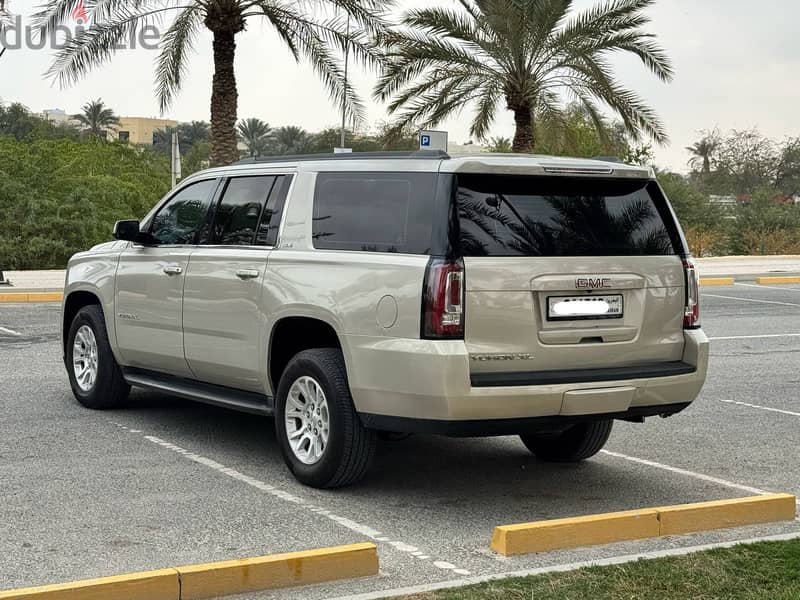 GMC Yukon XL 2015 Gold 6