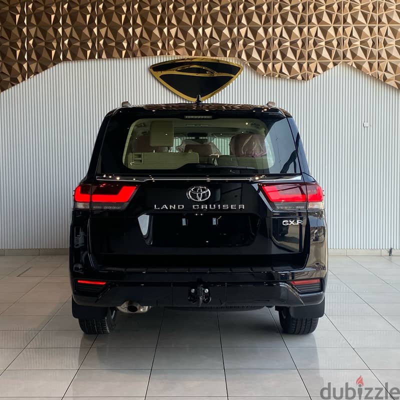 Toyota Land Cruiser 2025 GXR V6 3