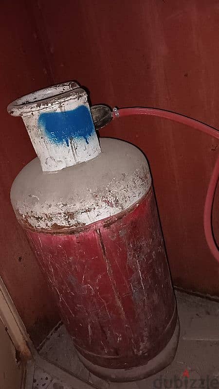 Gas cylinder 18kg with regulator for sale 1