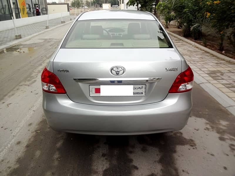 Toyota Yaris 2012 6