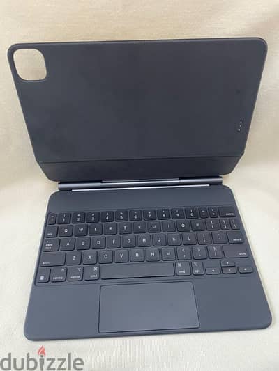 Ipad Magic keyboard 11 inch, Excellent Condition!!!