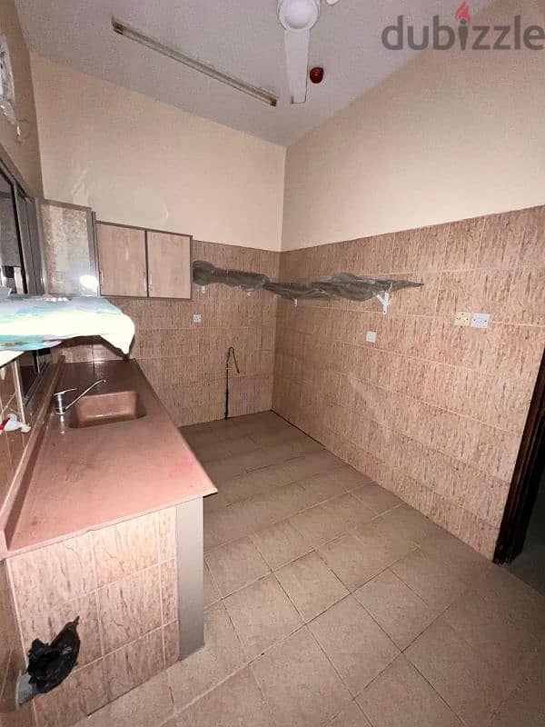 an apartment for rent in riffa bu kuarak near lulu haypermarket 180bd 6