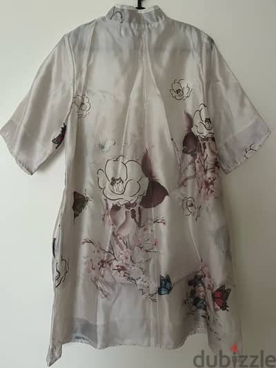 Korean dress never been used