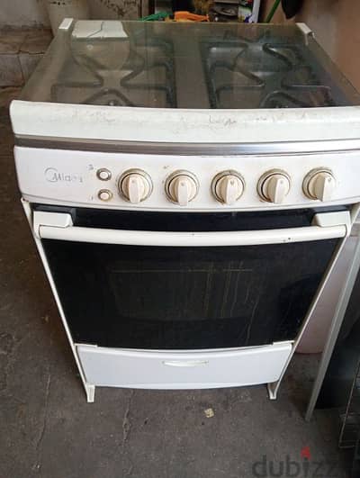 oven for sale midya good condition good working