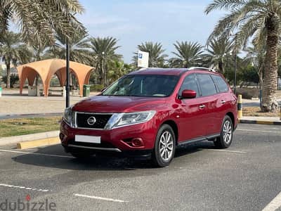 2016 model Nissan Pathfinder