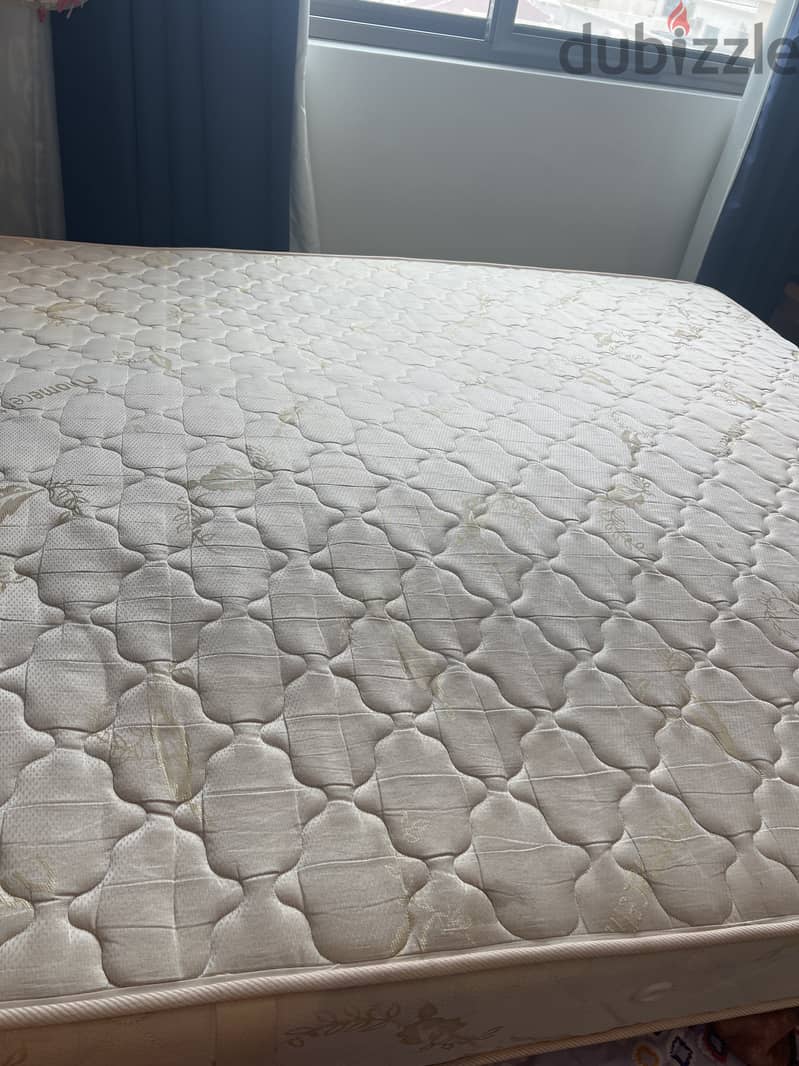 Home Center Mattress 0