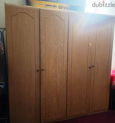 4 Door cupboard for sale- excellent condition