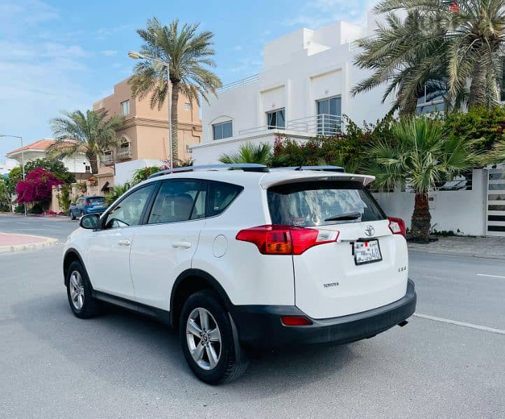 Toyota Rav 4 2015 model for sale. . . 6