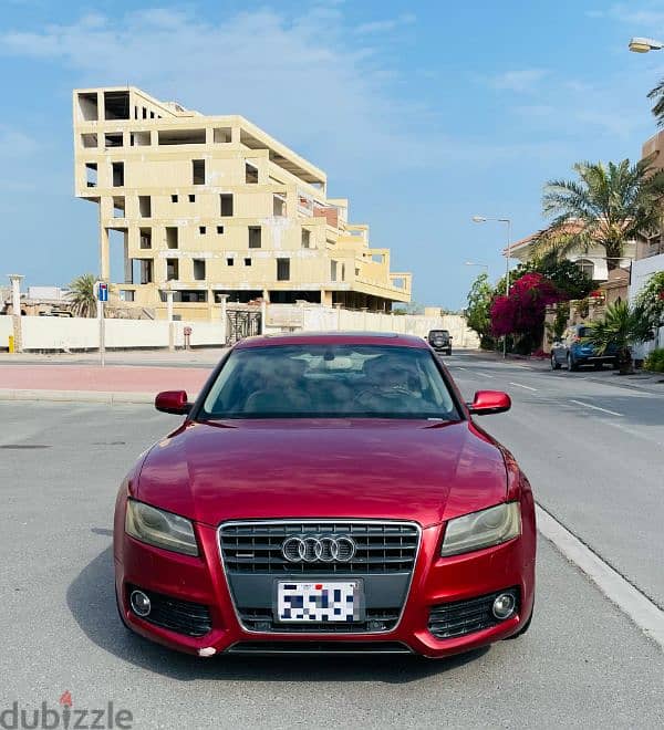 Audi A5 2010 model for sale. . . 1