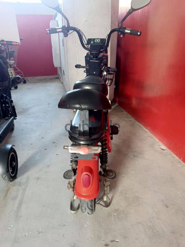 E Bikes E Scooters urgent sale good condition working 10/09 2