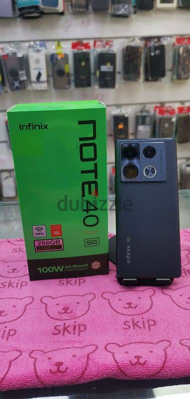 infinix note 40Pro plus 256GB 12+12GB RAM 1