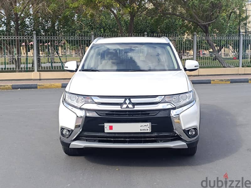 Mitsubishi Outlander 2016 7 SEATER SUV 1