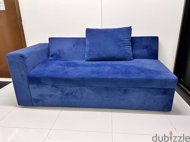 single sofa 1