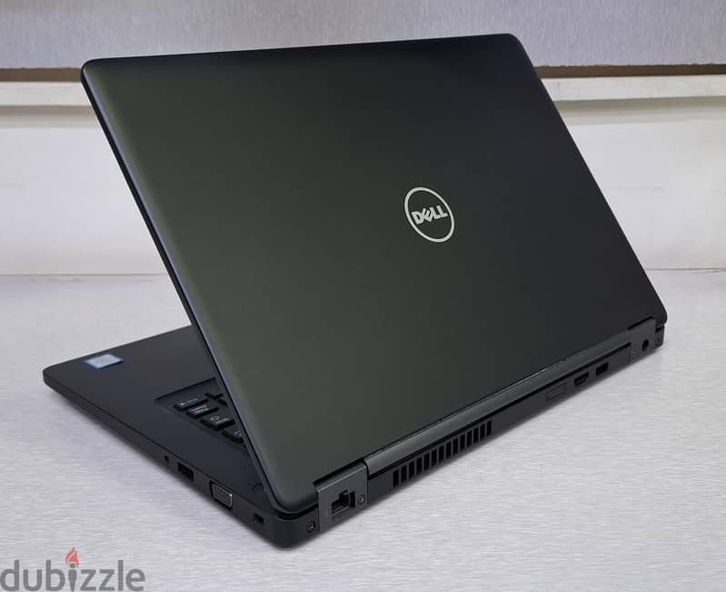 DELL Core i7 Professional Laptop 14" HD Display 16GB RAM 512GB M. 2 SSD 10