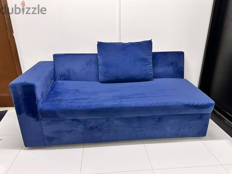 sofa Blue colour 0