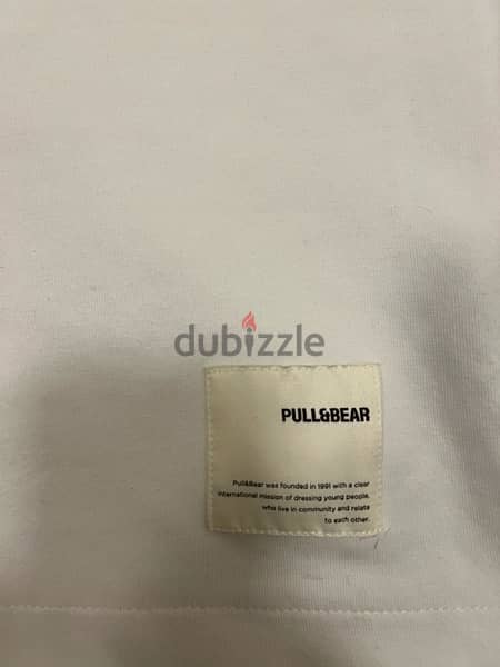 Pull and bear new T shirt 0