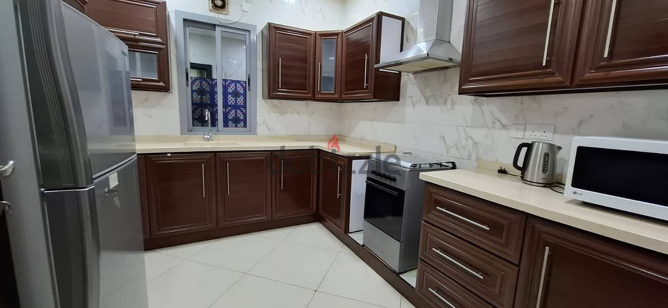 Newly Furnished Nice Family Apartment: CLOSED KItchen : Gas Cooking: 5