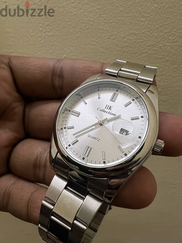 IIK collection Silver Double and Date shown daily lock water 3