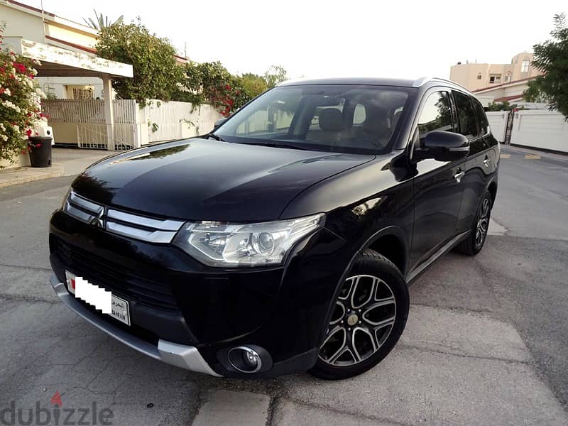 Mitsubishi Outlander 3.0L 2015 Black V6 7Seat Full Option 4x4 Well Mai 11