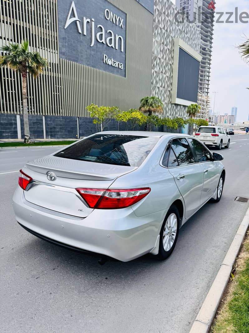 TOYOTA CAMRY GL-2017-2.5L V4 -Silver 19000km FOR SALE 4