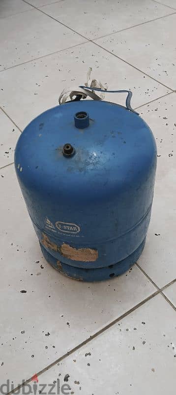 Portable Gas Stove with Small Cylinder – Ready to Use, Good Condition 1