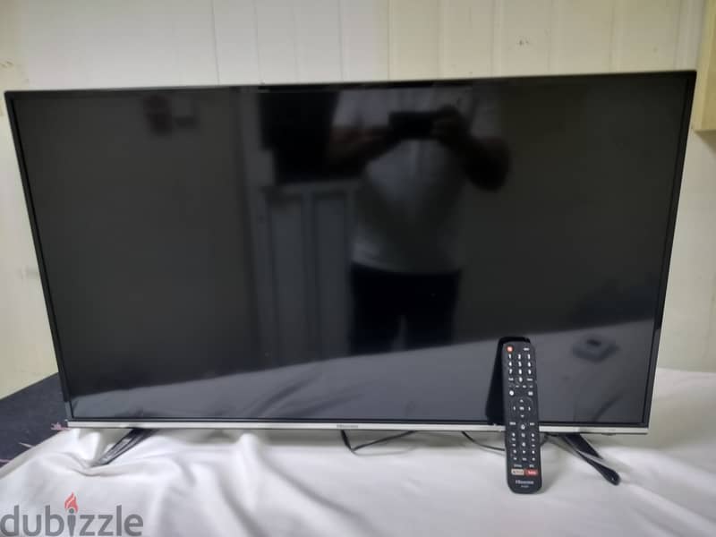 Hisense 40 inch smart led tv 11