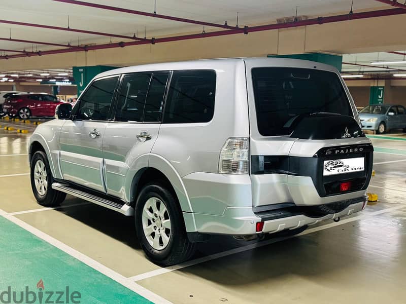 Mitsubishi Pajero 2016 GLS Single Owner  ميتسوبيشي باجيرو 3