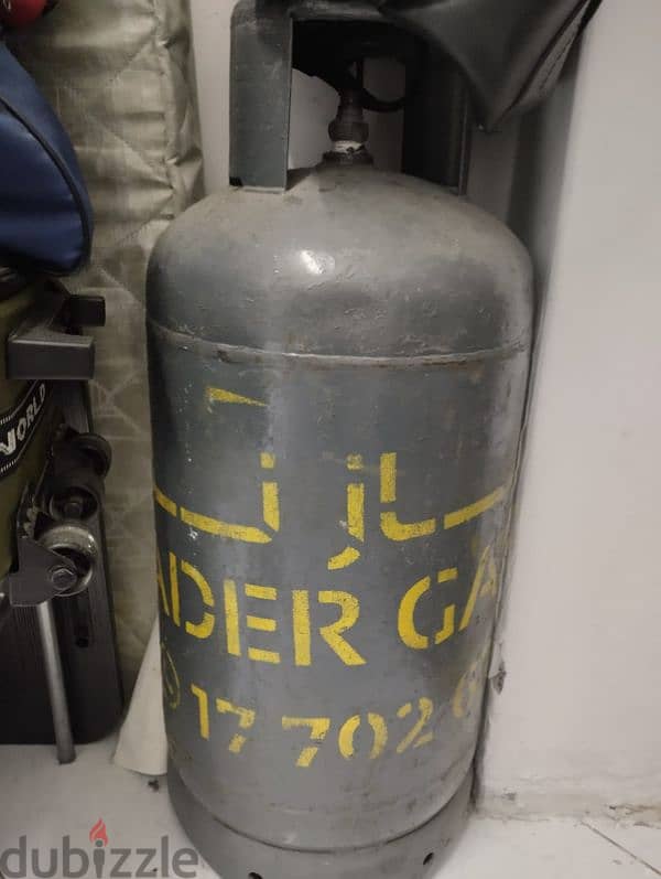 gas cylinder and stove 0