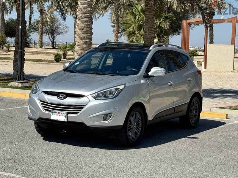 Hyundai Tucson 2015 silver 1