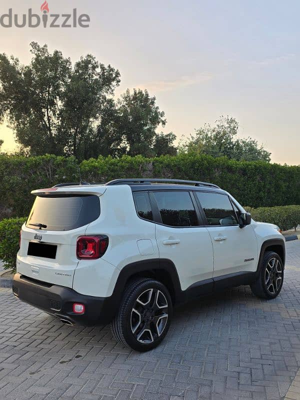 Jeep Renegade 2020 Limited 4X4 in Brandnew Condition 1