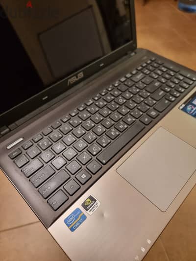 Asus - 15.6" Screen - Intel Core i7 - 8GB RAM - 1TB HDD