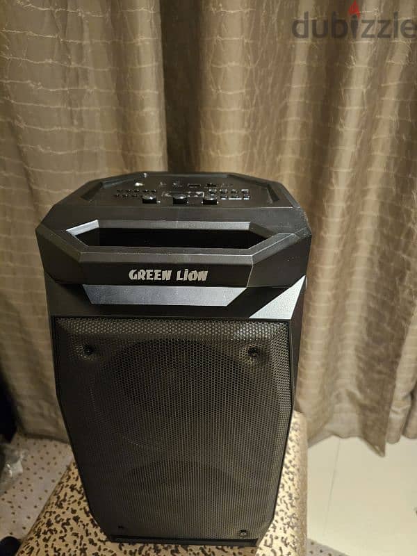 speakers 3