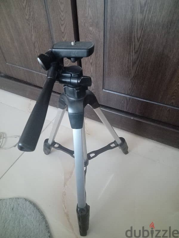 tripod 1