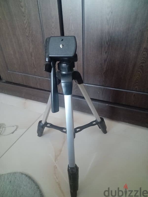 tripod 2