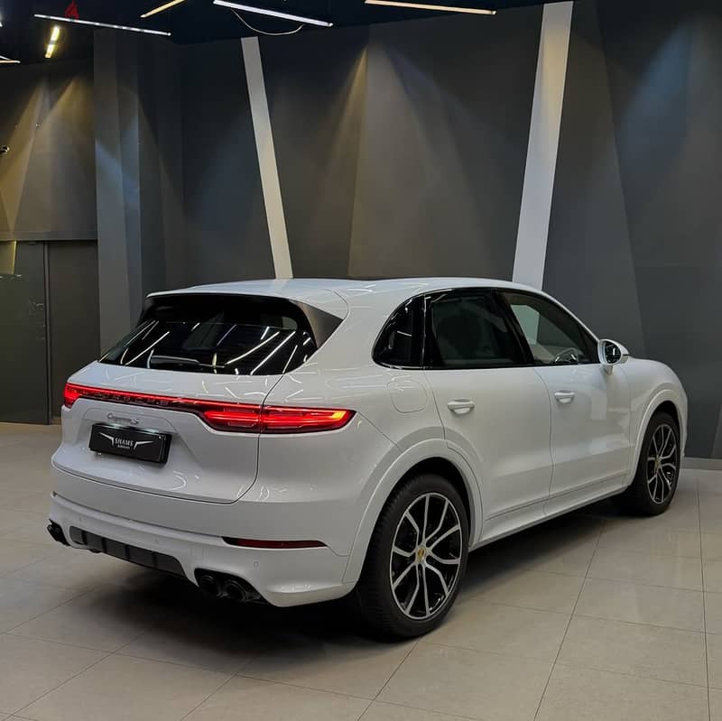 Porsche Cayenne 2019 1