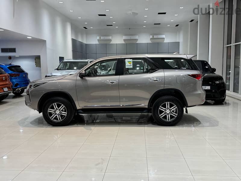 Toyota Fortuner 2024 BRONZE 2