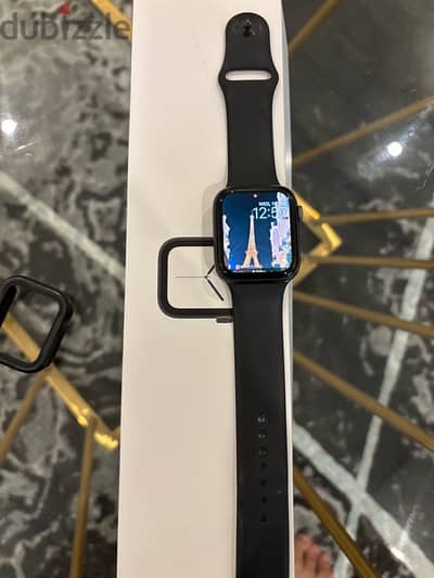 APPLE WATCH SERIES 4 with box