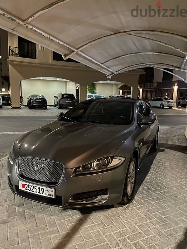 Jaguar XF 2012 5